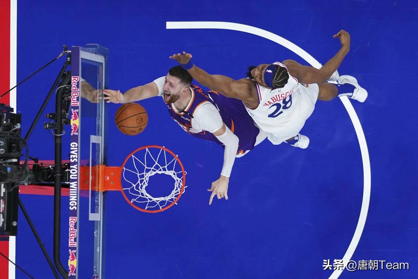 开云体育平台官网入口-NBA球员轮换伤病阵容，教练困扰